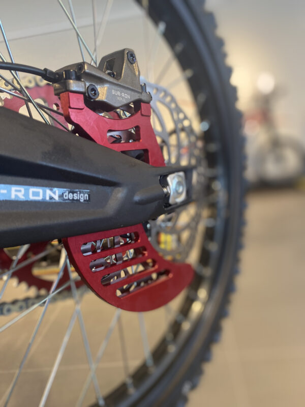 SUR-RON LB Rear Shark Fin Style Disc Guard - Red